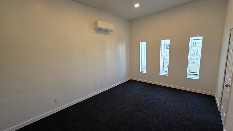 More Photos Of 387 E 55th Ave, Denver Warehouse For Lease