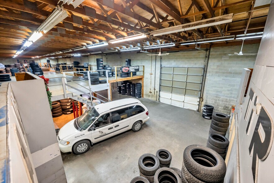 More Photos Of 20010 Industrial Av, Langley Warehouse For Sale