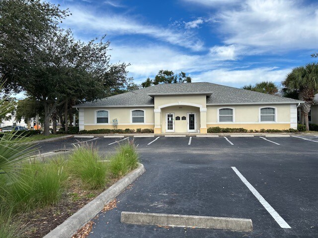 More Photos Of 525 S Hercules Ave, Clearwater Medical For Sale