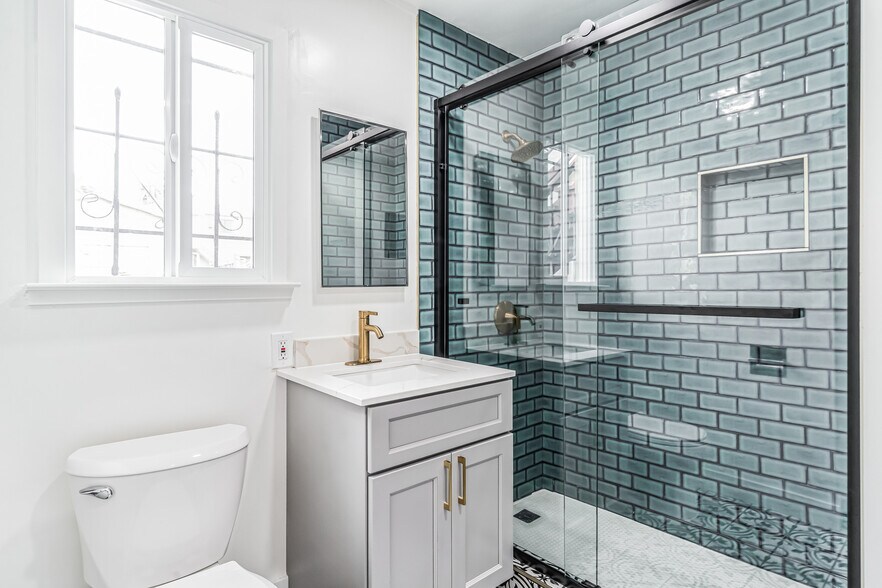 More Photos Of 1921 Dwight Way, Berkeley Apartments For Sale