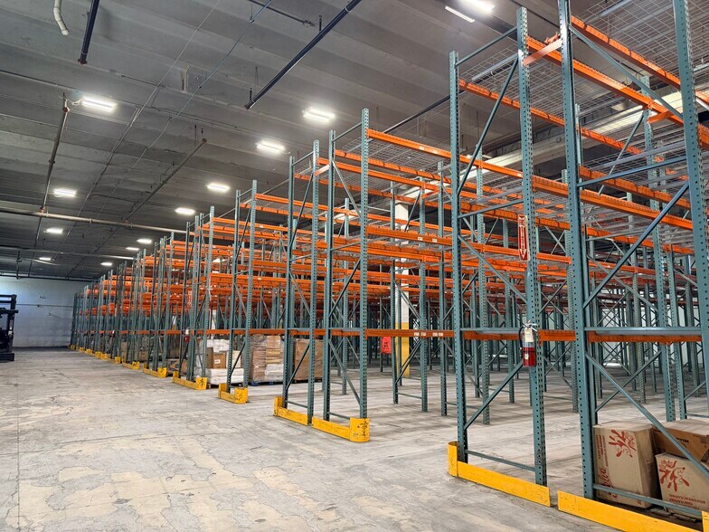 More Photos Of 9150 NW 105th Way, Medley Manufacturing For Lease