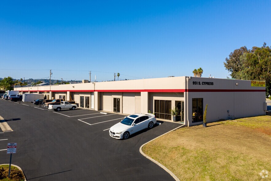 Primary Photo Of 951 S Cypress St, La Habra Warehouse For Lease