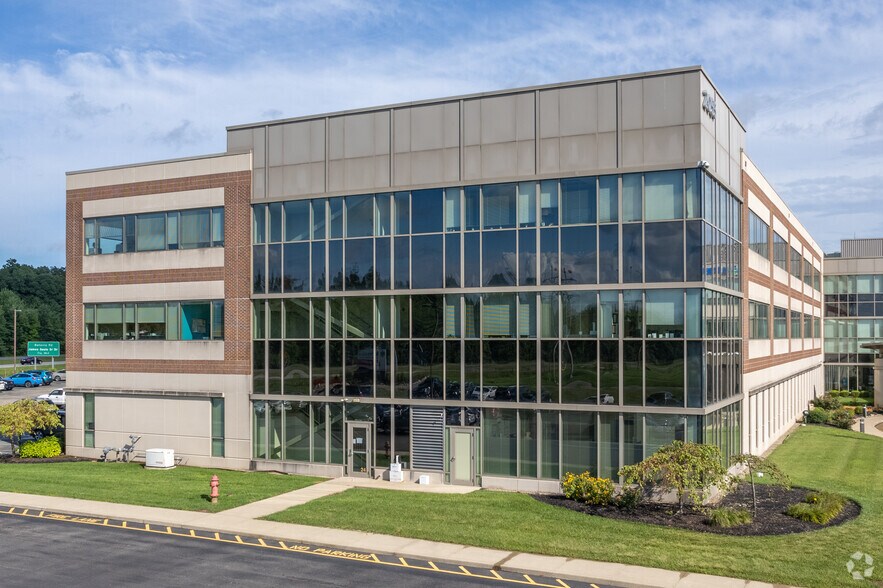 More Photos Of 2055 Hospital Dr, Batavia Medical For Lease