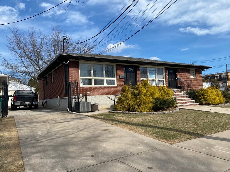 More Photos Of 299 Guyon Ave, Staten Island Medical For Lease