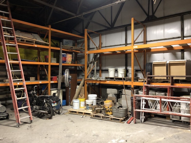 More Photos Of 470 S Nelson Rd, Columbus Warehouse For Lease