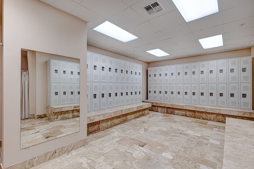 More Photos Of 1100 Brookstone Centre Pky, Columbus Office Residential For Sale