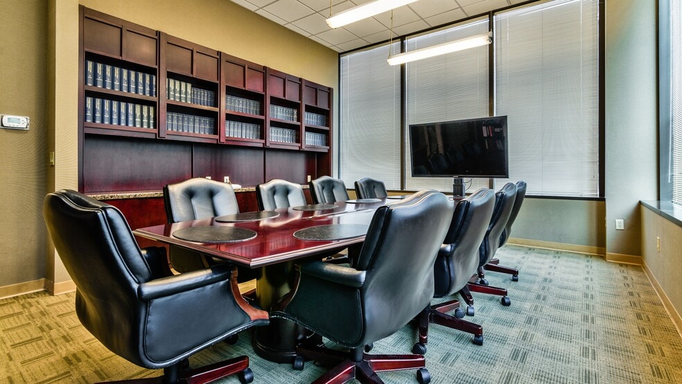 More Photos Of 625 E Twiggs St, Tampa Office For Lease