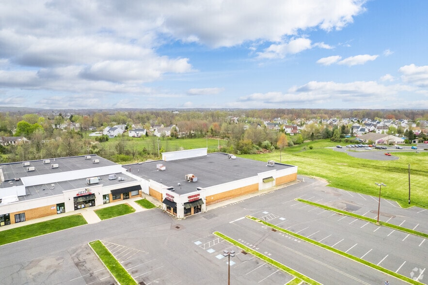 More Photos Of 240 S West End Blvd, Quakertown Unknown For Lease