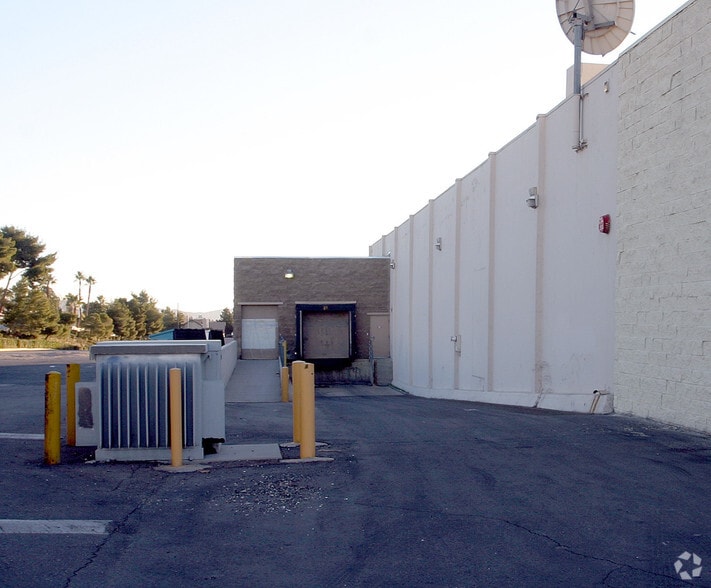 More Photos Of 2420 E Desert Inn Rd, Las Vegas Freestanding For Sale