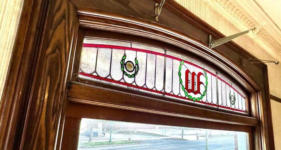 More Photos Of 40 E Genesee St, Auburn Storefront Retail Residential For Lease