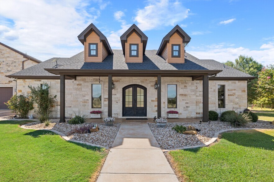 More Photos Of 31300 Ranch Road 12, Dripping Springs Specialty For Sale