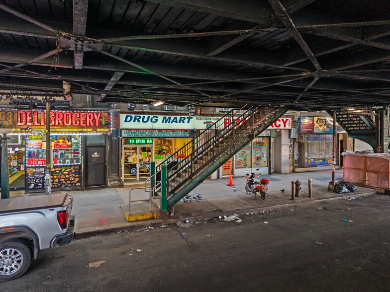 More Photos Of , Brooklyn General Retail For Sale