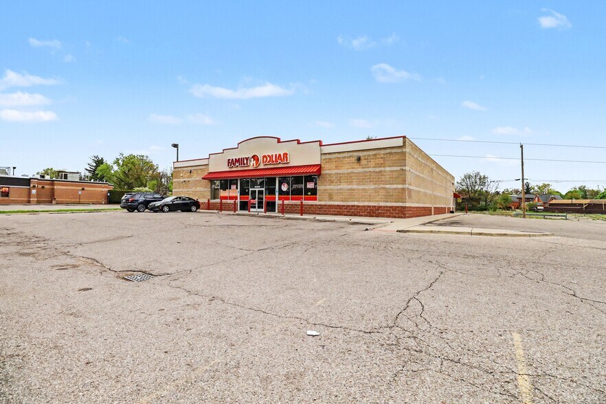 More Photos Of 22200 W Grand River Ave, Detroit Freestanding For Sale