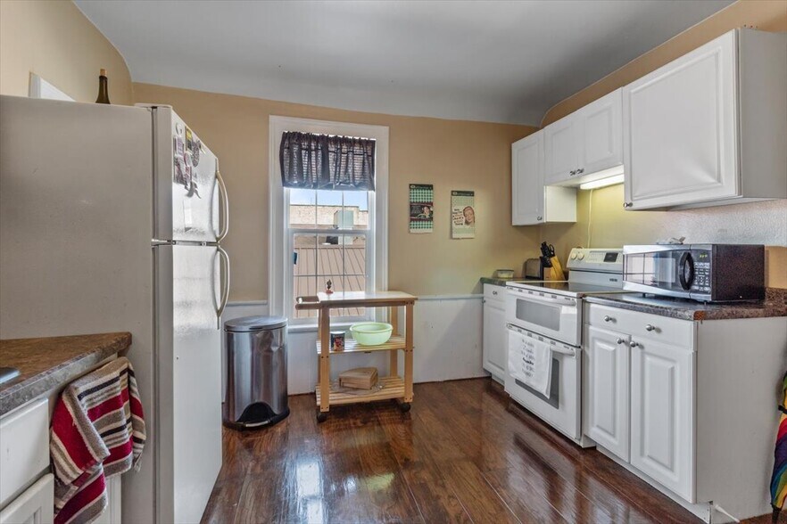 More Photos Of 116 W Jessie St, Rushford Storefront Retail Residential For Sale