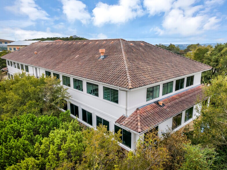 More Photos Of 7000 Bee Caves Rd, Austin Medical For Lease