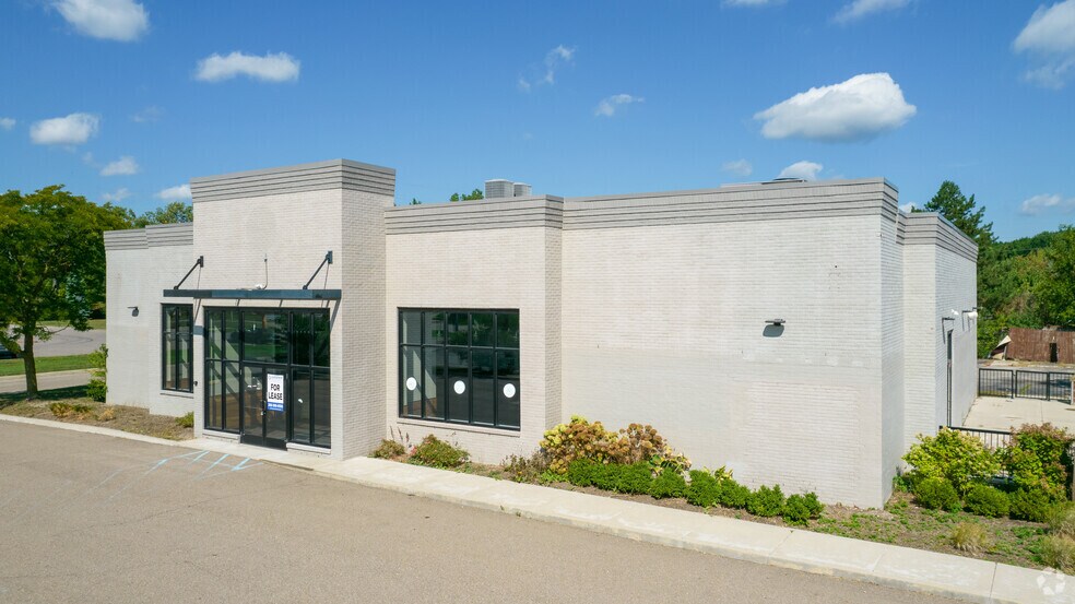 More Photos Of 21200 Penn St, Taylor Restaurant For Sale