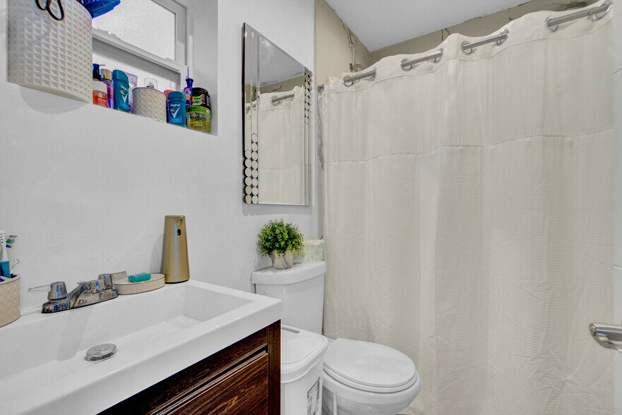 More Photos Of 2900 SW 4th St, Miami Apartments For Sale