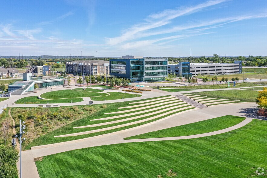 More Photos Of 4201 Rivers Edge Pky, Council Bluffs Office For Lease