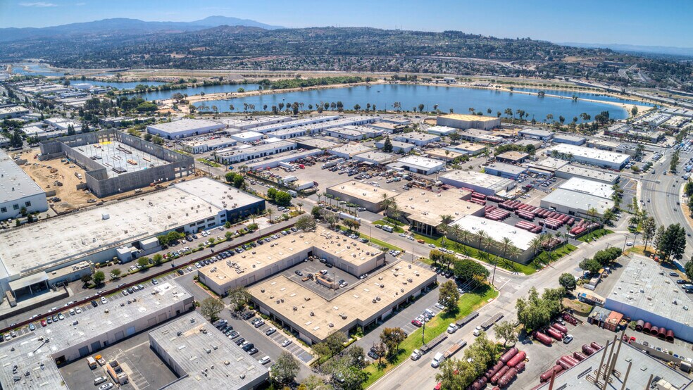 More Photos Of 1200 N Jefferson St, Anaheim Showroom For Sale