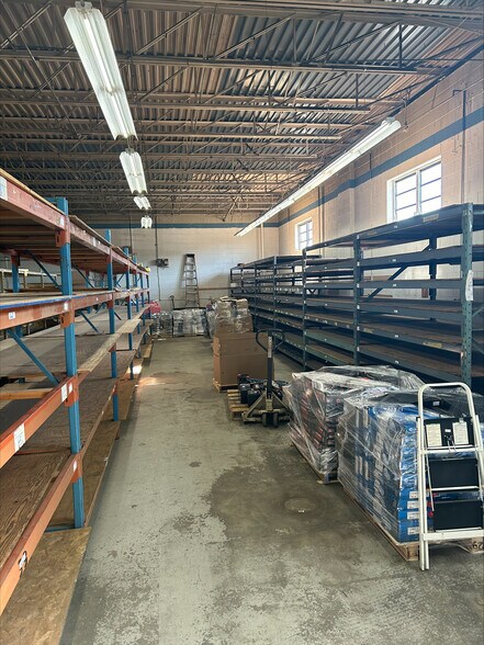 More Photos Of 1119 Post Rd, Warwick Freestanding For Lease