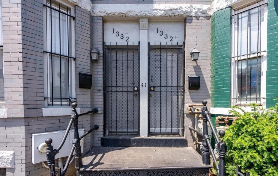 More Photos Of 1332 N Capitol St NW, Washington Storefront Retail Residential For Sale
