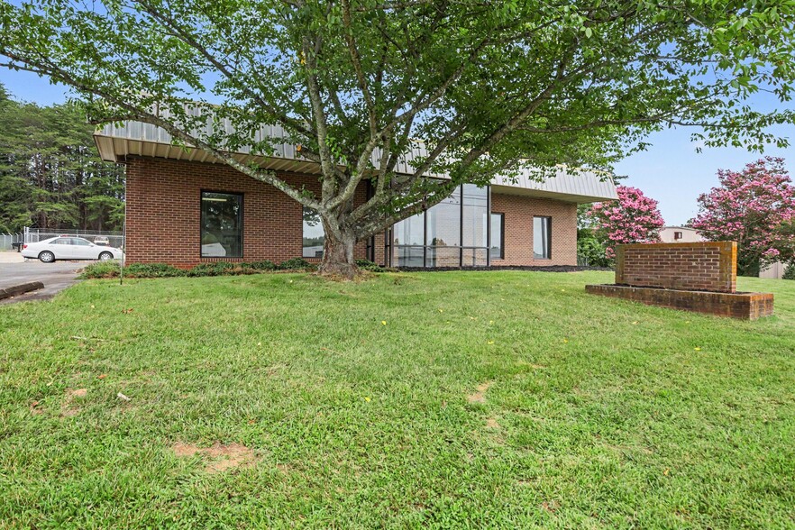 More Photos Of 455 Forum Pky, Rural Hall Industrial For Sale