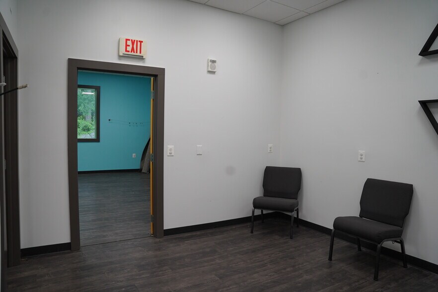 More Photos Of 7595 Martinsburg Pike, Shepherdstown Office For Sale