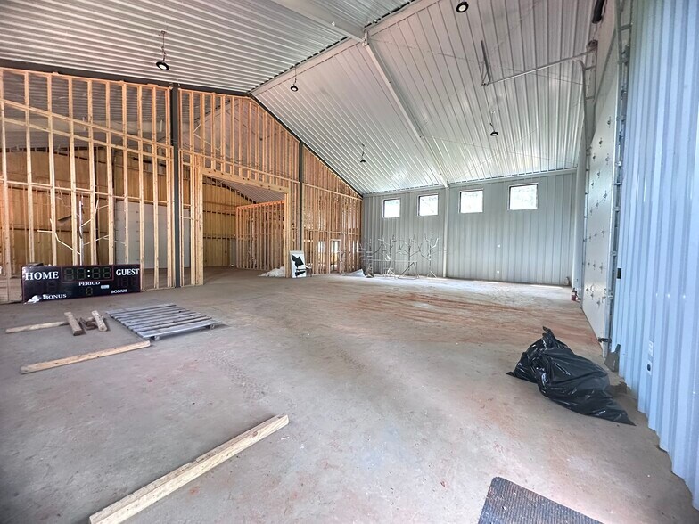 More Photos Of 10300 AR-72, Bentonville Industrial For Sale