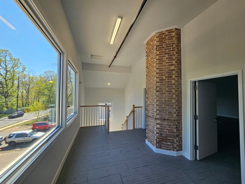 More Photos Of 1017 King Georges Post Rd, Edison Medical For Sale