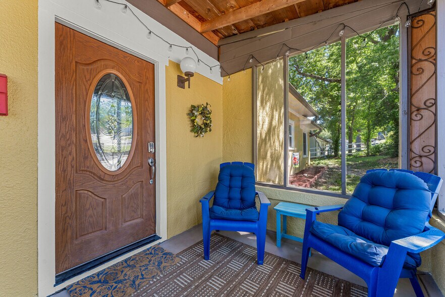 More Photos Of 500 S 2nd St, Branson Specialty For Sale