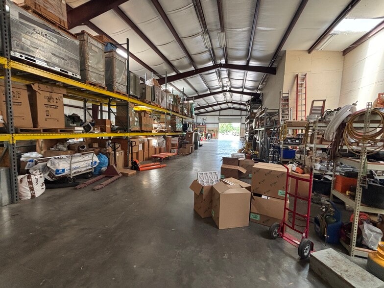 More Photos Of 2220 S Burleson Blvd, Burleson Warehouse For Sale