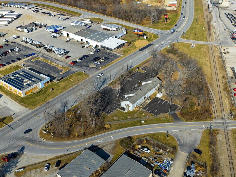 More Photos Of 5030 Hendersonville Rd, Fletcher Office For Lease