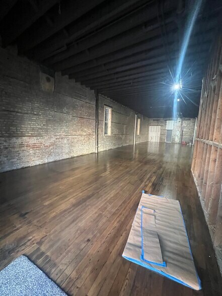 More Photos Of 1531 W 18th St, Chicago Apartments For Lease