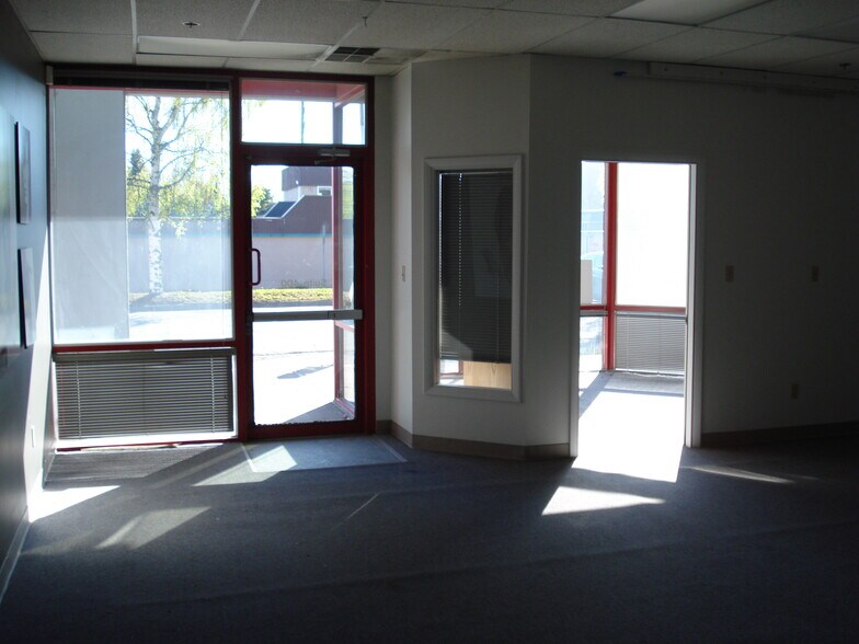 More Photos Of 3700 Woodland Dr, Anchorage Flex For Sale