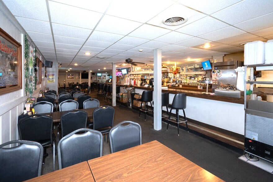 More Photos Of 596 Busha Hwy, Marysville Bar For Sale