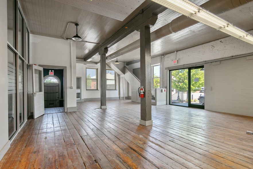 More Photos Of 159 Maxwell St, Fayetteville Office Residential For Sale