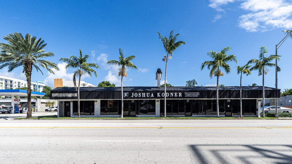 Primary Photo Of 13-19 S Federal Hwy, Dania Storefront For Lease