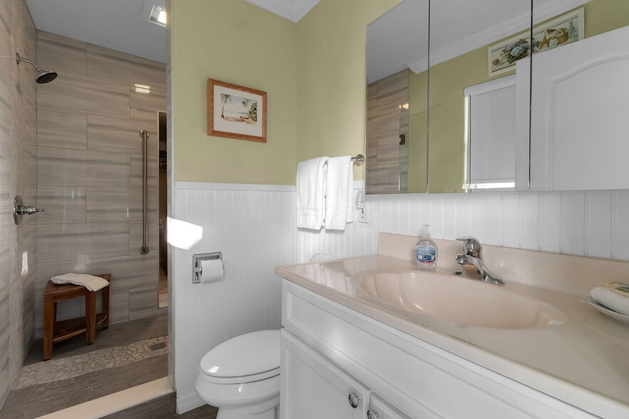 More Photos Of 5322 CALLE DE LA SIESTA, Sarasota Hospitality For Sale