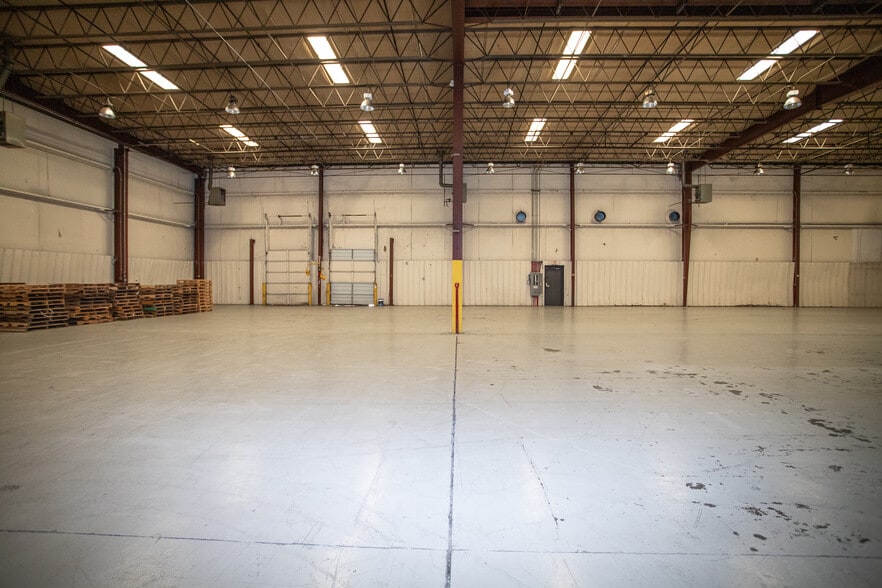 More Photos Of 80 American Wy, Natural Bridge Station Industrial For Lease