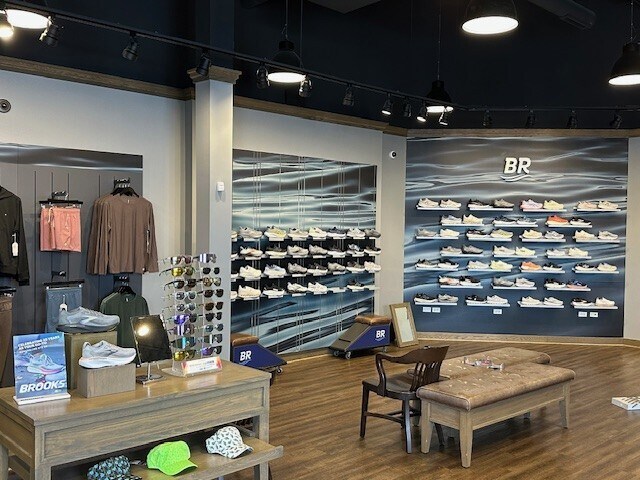 More Photos Of 9636 161st St, Orland Park Storefront For Sale