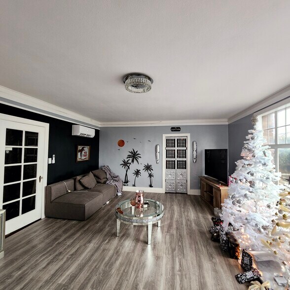 More Photos Of 511 3rd St, Rodeo Storefront Retail Residential For Sale