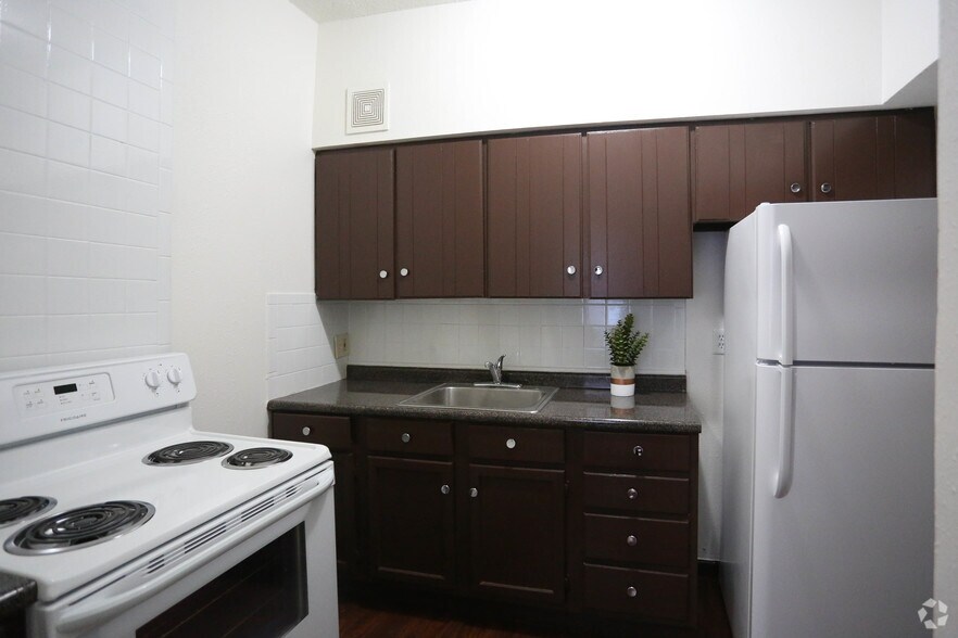 More Photos Of 5457 Delmar Blvd, Saint Louis Apartments For Lease