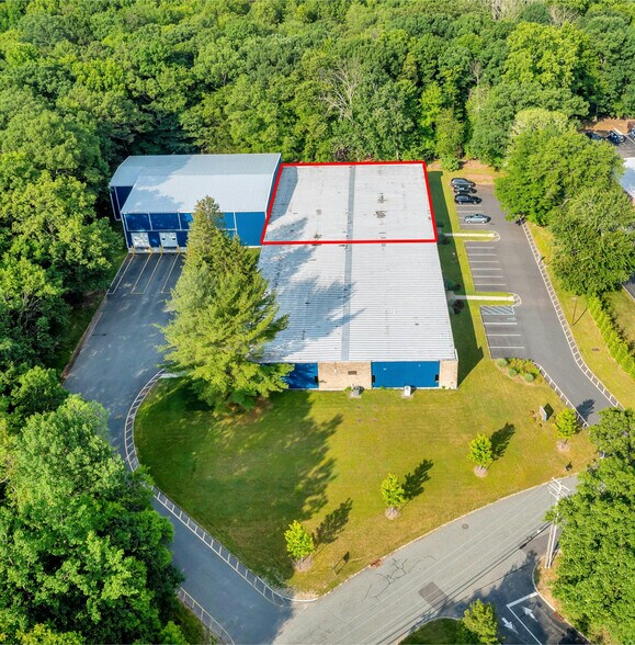 Primary Photo Of 5 Mars Ct, Montville Warehouse For Lease