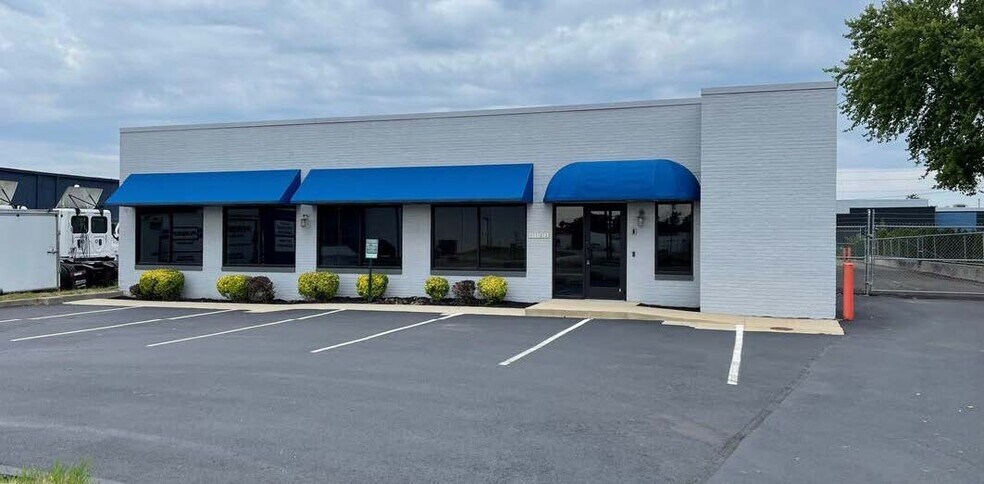 More Photos Of 1728 W 16th St, Indianapolis General Retail For Lease