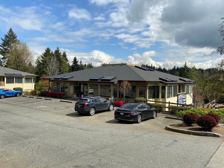 More Photos Of 14700 NE 8th St, Bellevue Medical For Lease