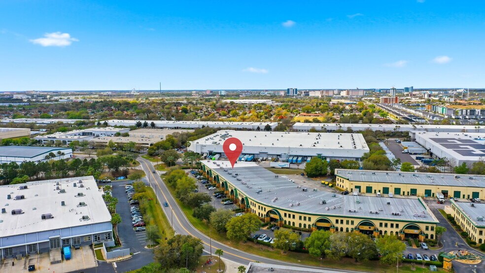 More Photos Of 6881 Kingspointe Pky, Orlando Flex For Sale