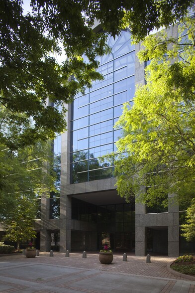 More Photos Of 100 Ashford Ctr N, Atlanta Office For Lease