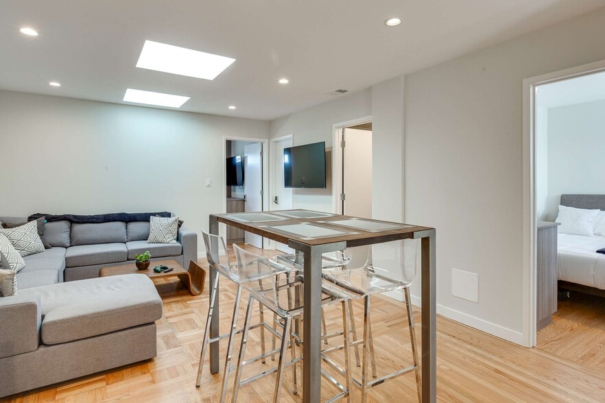More Photos Of 1454 S Van Ness Ave, San Francisco Apartments For Sale