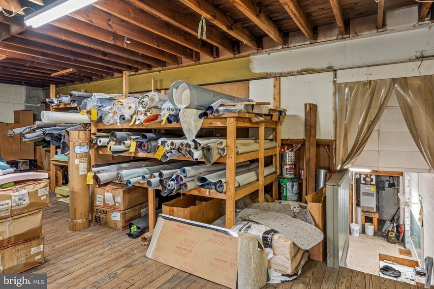 More Photos Of 112 Park Ave, Milford Flex For Sale