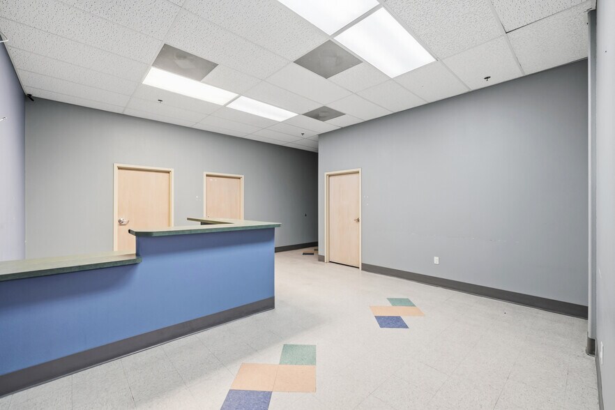 More Photos Of 2101 S Cynthia St, McAllen Medical For Lease